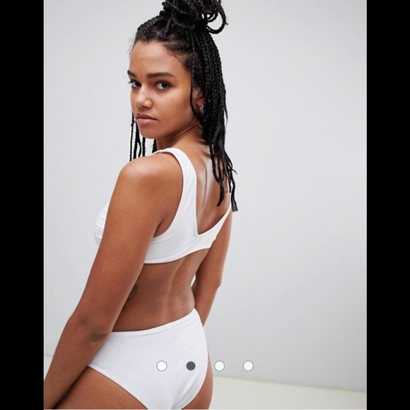 [SOLD] Luxe Palm Front Tie Bikini Top - Picture 2 of 2